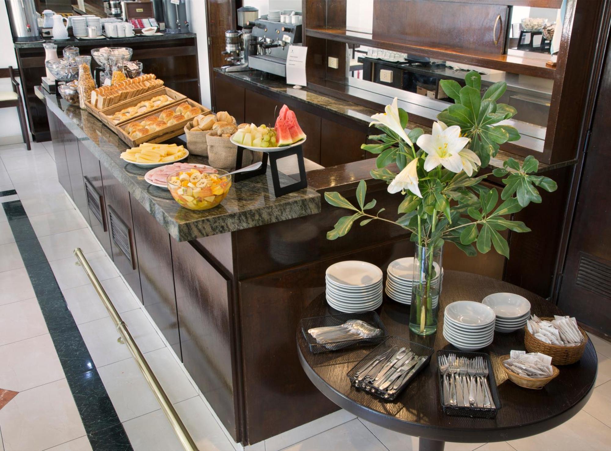 Embajador 3* Ciudad Autónoma de Buenos Aires